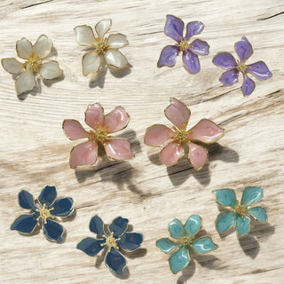 Enamel Flower Stud Earring